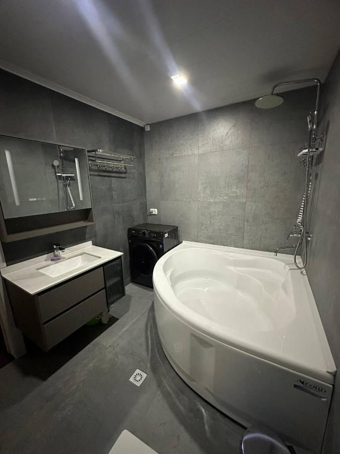 Modern Dream Apartment 撒马尔罕 外观 照片